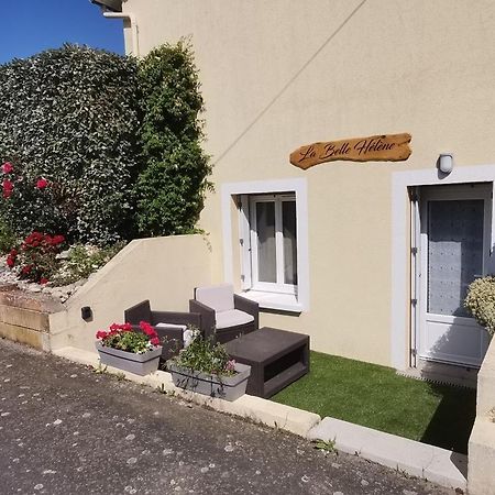 Gite - Chambres D'Hotes La Belle Helene Bressuire Extérieur photo